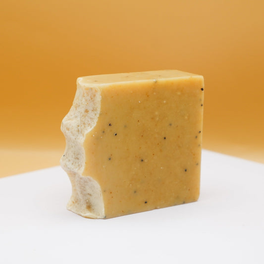 Turmeric and Papaya Goat Milk Soap - Sapónne Naturals